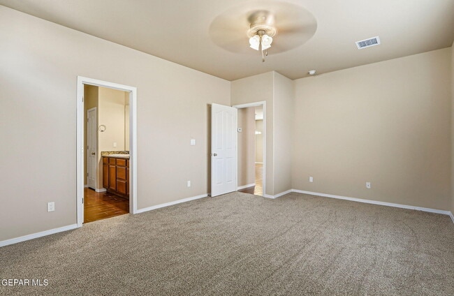 Building Photo - 7417 Dewberry Dr