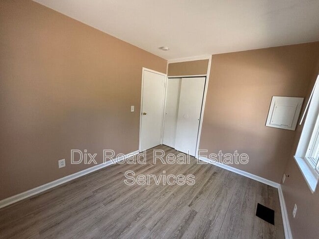 Building Photo - 4613 Nevada Ave