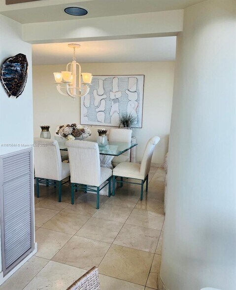 Building Photo - 2333 Brickell Ave
