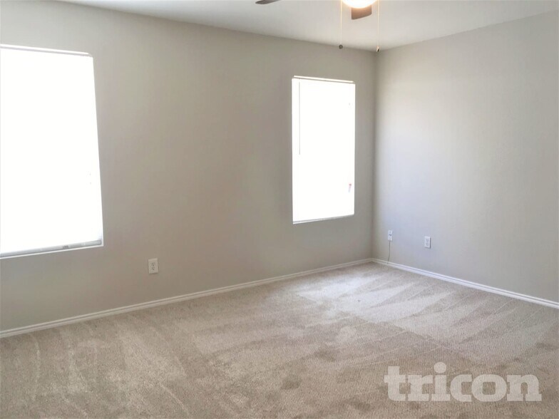 Building Photo - 1412 Castle Ridge Rd