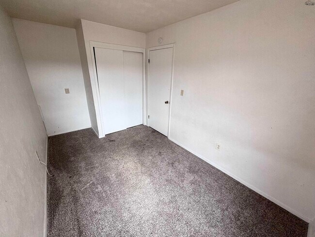 Building Photo - 1513 P B Ln