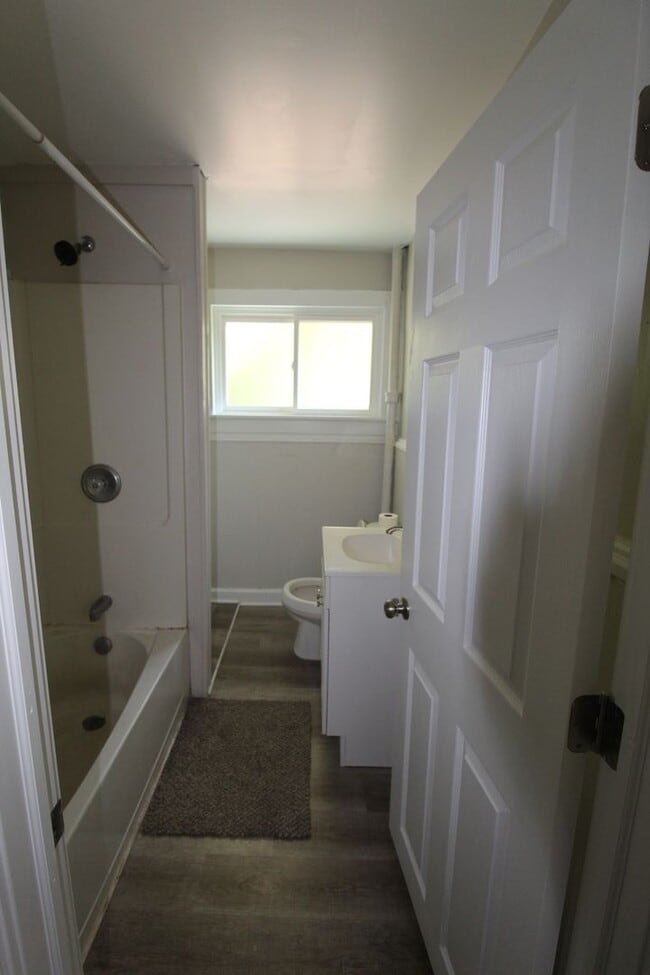 Building Photo - Two Bedroom Duplex