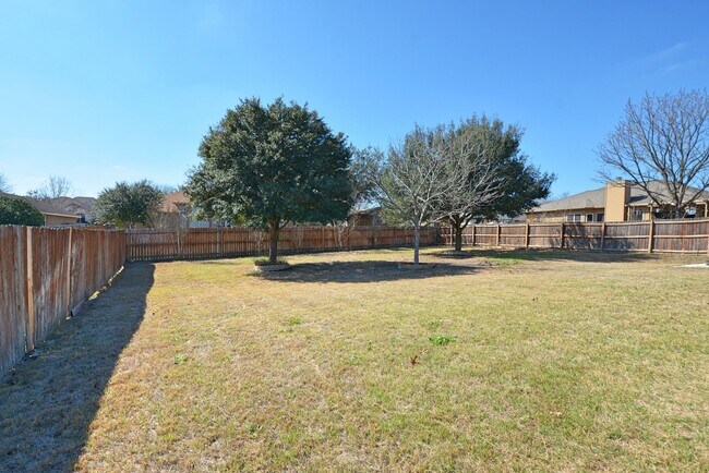 Building Photo - 1257 Nickel Creek