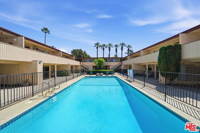 Building Photo - 1293 Garfield Ave