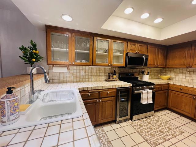 Building Photo - 4008 Aguila St