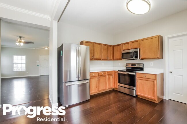 Building Photo - 910 Willow Wind Dr