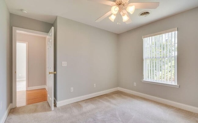 Building Photo - 205 Rockingham Meadows Dr