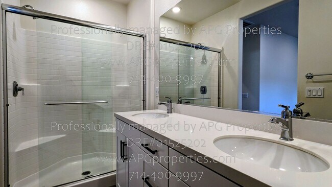 Building Photo - 13217 San Antonio Dr