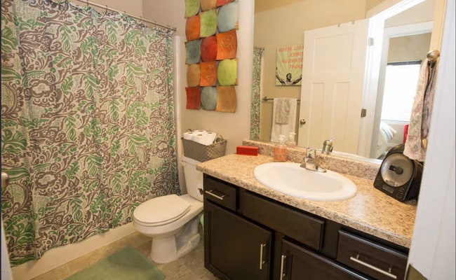 Building Photo - 3 Bed/2 Bathroom house in South Jordan