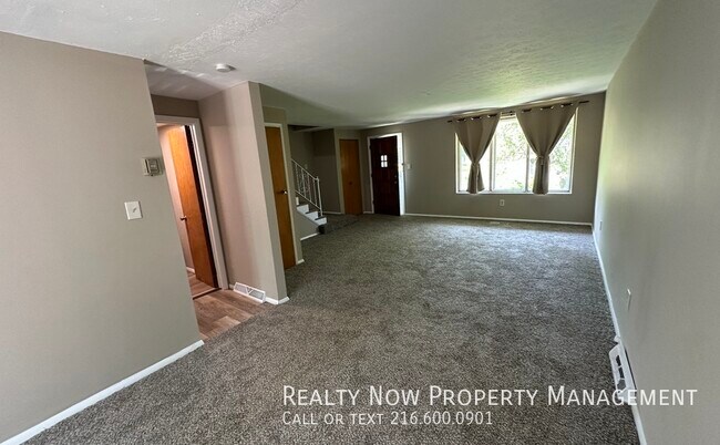 Building Photo - 4525 E 143rd St