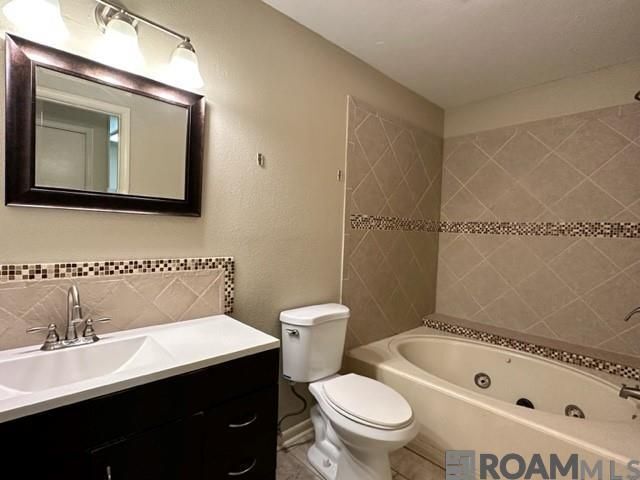 Building Photo - 5232 BUTTERCREEK LN, F6