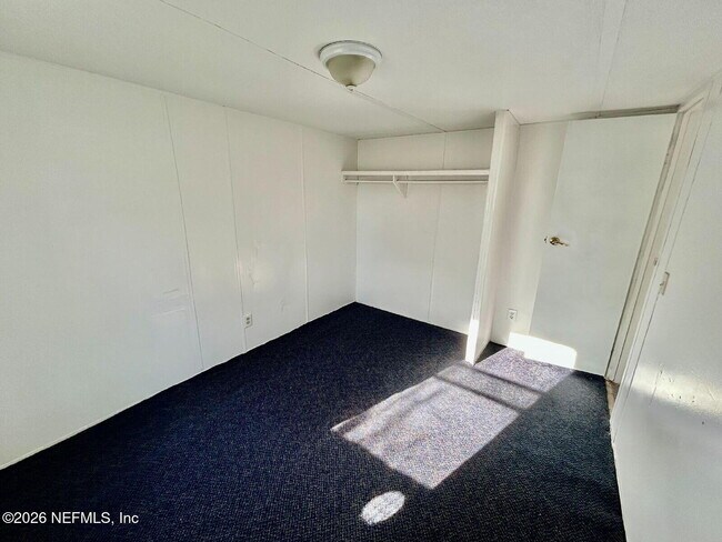 Building Photo - 5355 New Kings Rd