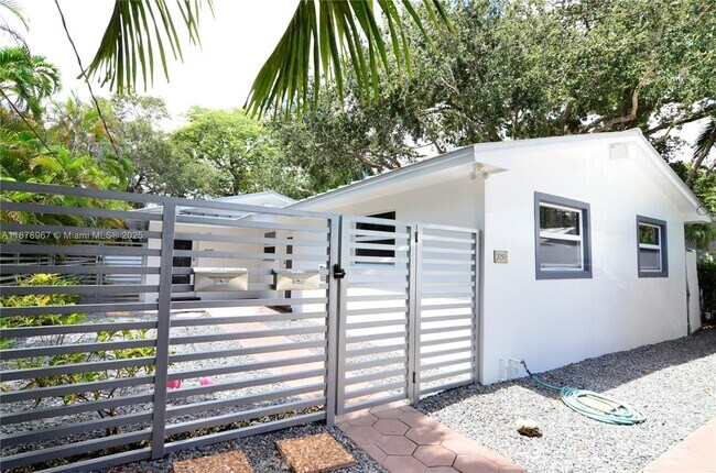 Building Photo - 3050 Virginia St