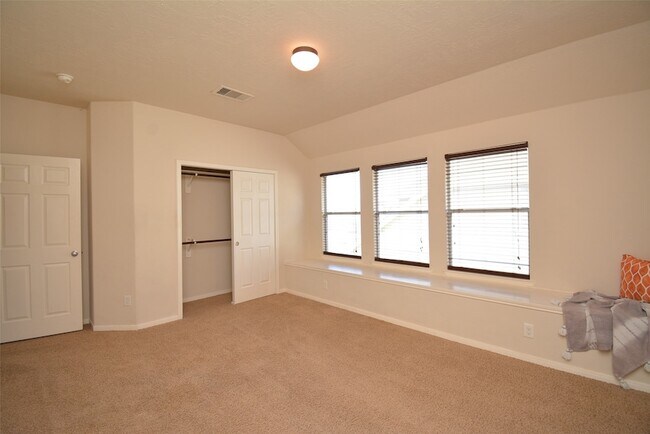 Building Photo - 26114 Silver Timbers Ln