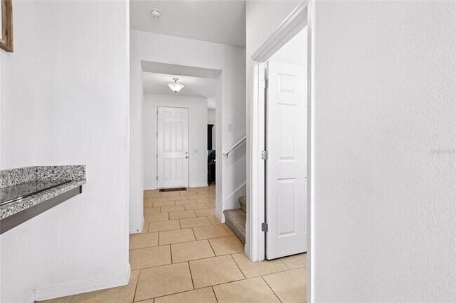 Building Photo - 5640 Camilla St