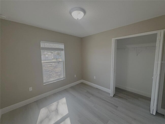 Building Photo - 3892 SW 128th Ln