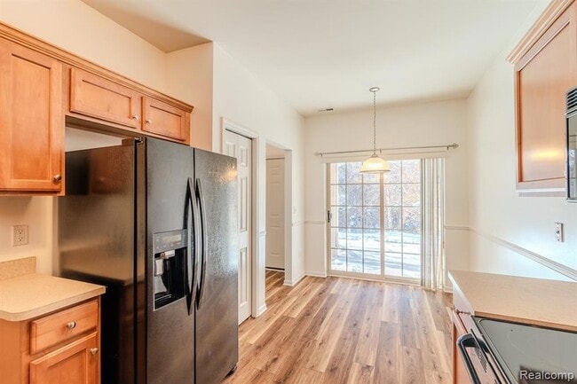 Building Photo - 39696 Rockcrest Ln