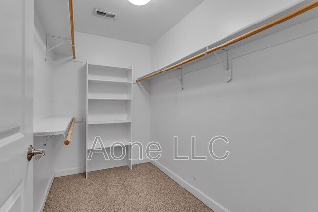 Building Photo - 4428 SE Oak Bend Dr
