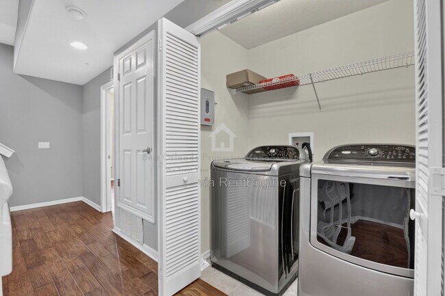 Building Photo - 1383 Chatfield Pl