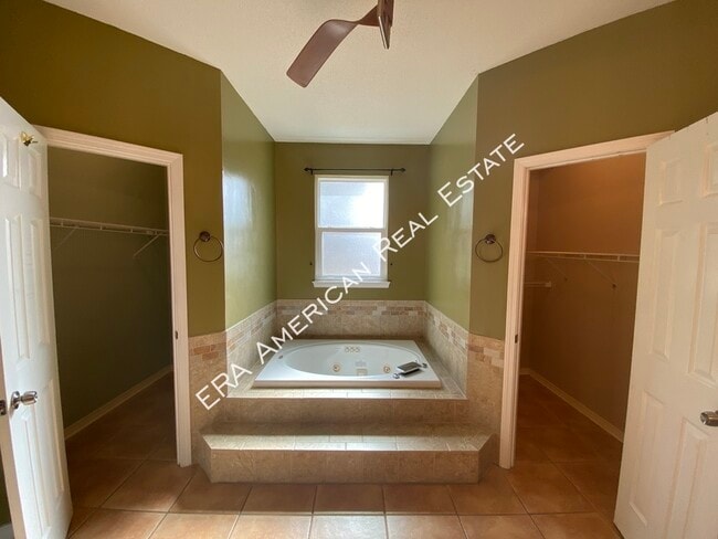 Building Photo - 2080 Biscayne Blvd