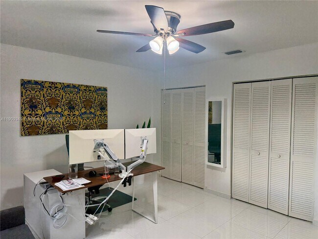 Building Photo - 11829 SW 105th Terrace