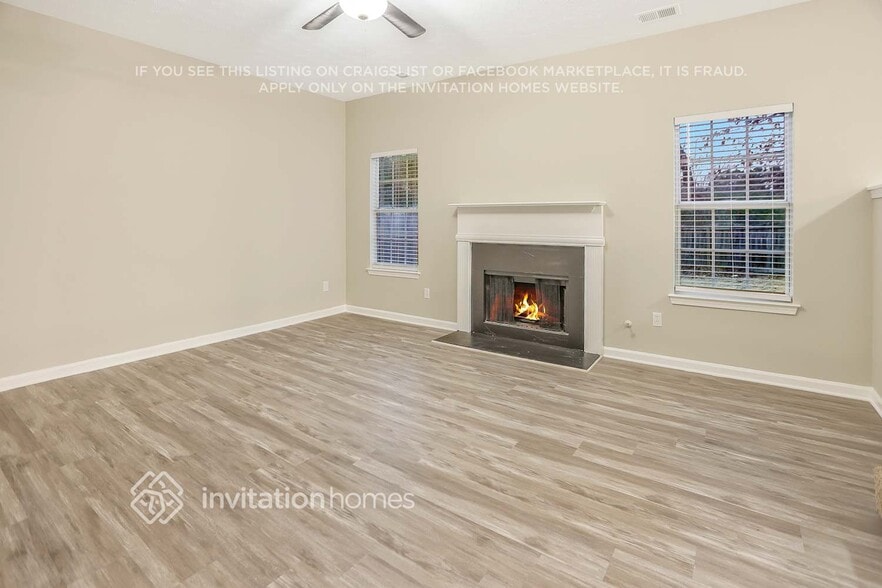 Building Photo - 2796 Two Lakes Cir