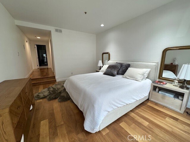 Building Photo - 12011 Goshen Ave