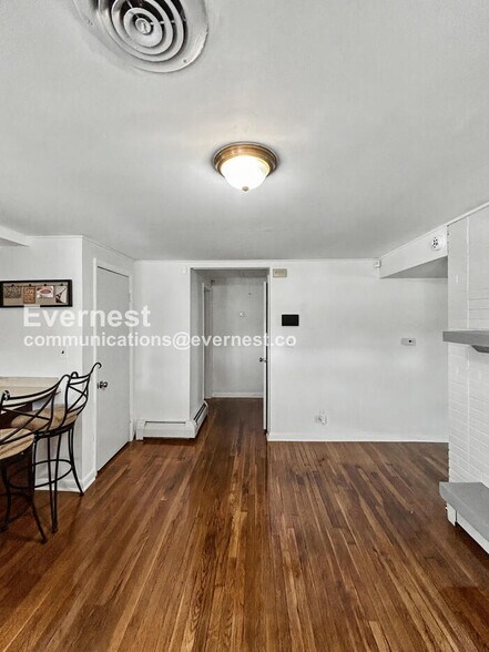 Building Photo - 616 S Jefferson St