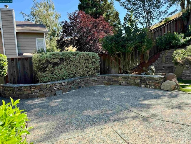 Building Photo - 5179 Keller Ridge Dr