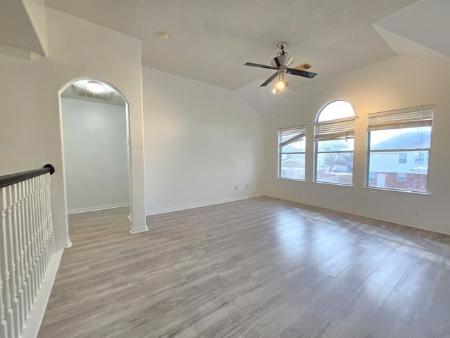 Building Photo - 6007 Bassetdale Ln