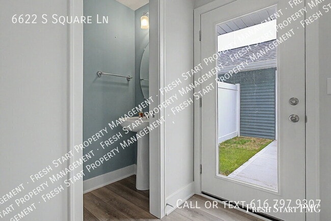 Building Photo - 6622 S Square Ln