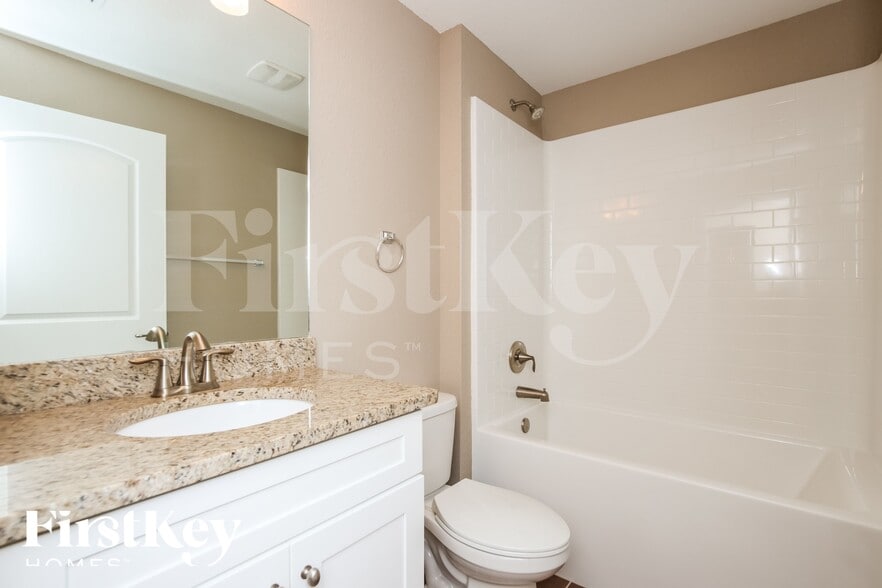 Building Photo - 770 Grandeur St SE