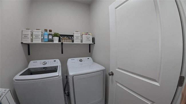 Building Photo - 320 Cornett Wy