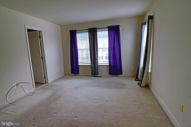 Building Photo - 7200 Phelps Hill Ct