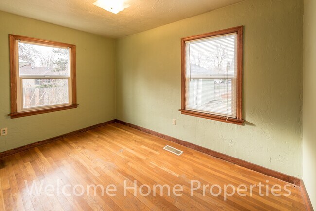 Building Photo - Comfortable Home in Residential Walla Walla
