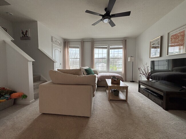 Building Photo - 513 Turquoise Ln