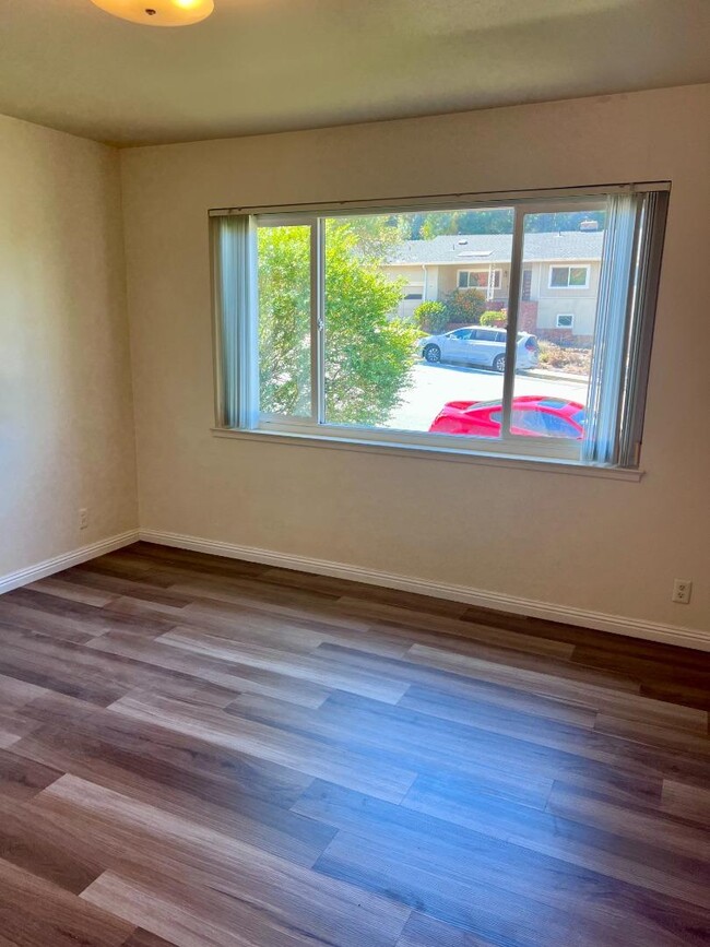 Building Photo - 2717 Trousdale Dr