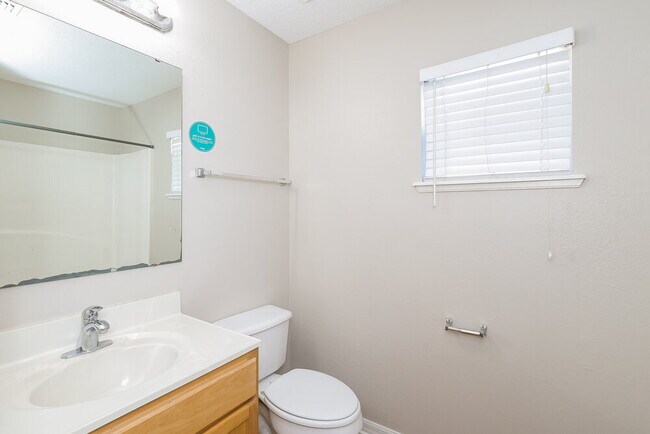 Building Photo - 4950 Silver Thistle Ln