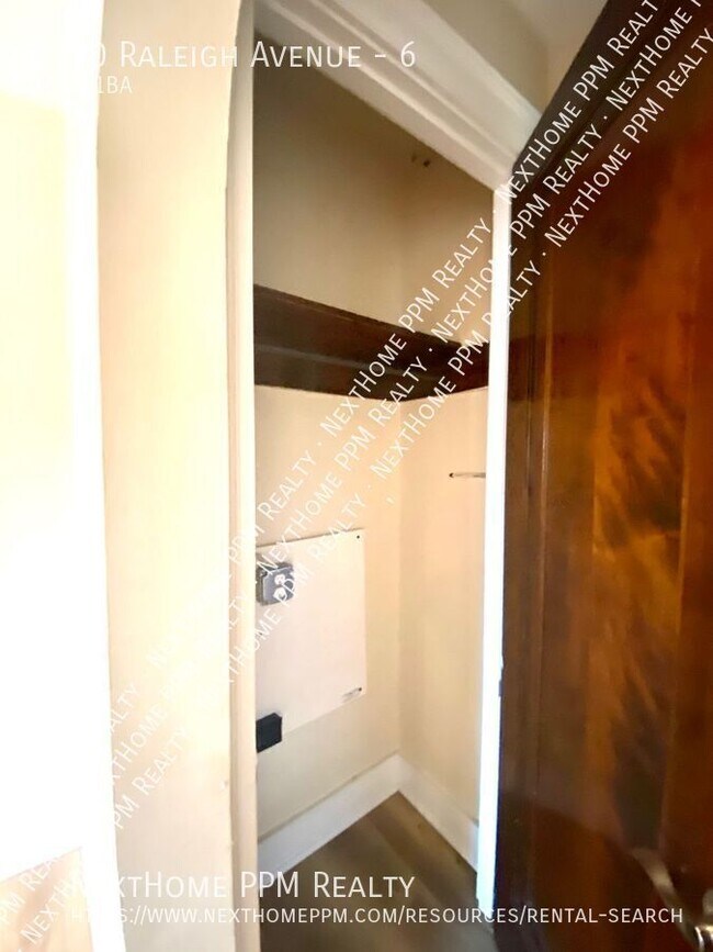 Building Photo - 3130 Raleigh Ave