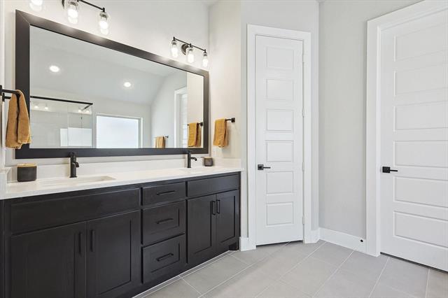 Building Photo - 1704 Terrace Way