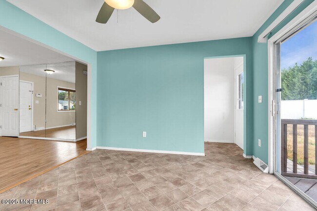 Building Photo - 1841 2nd Ave