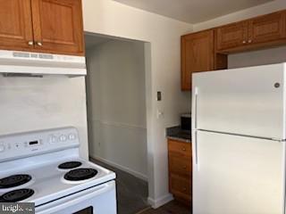 Building Photo - 661 Genessee St