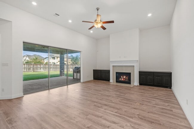 Building Photo - 18935 Wild Thornberry Dr