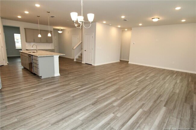 Building Photo - 461 Grange Farm Pl