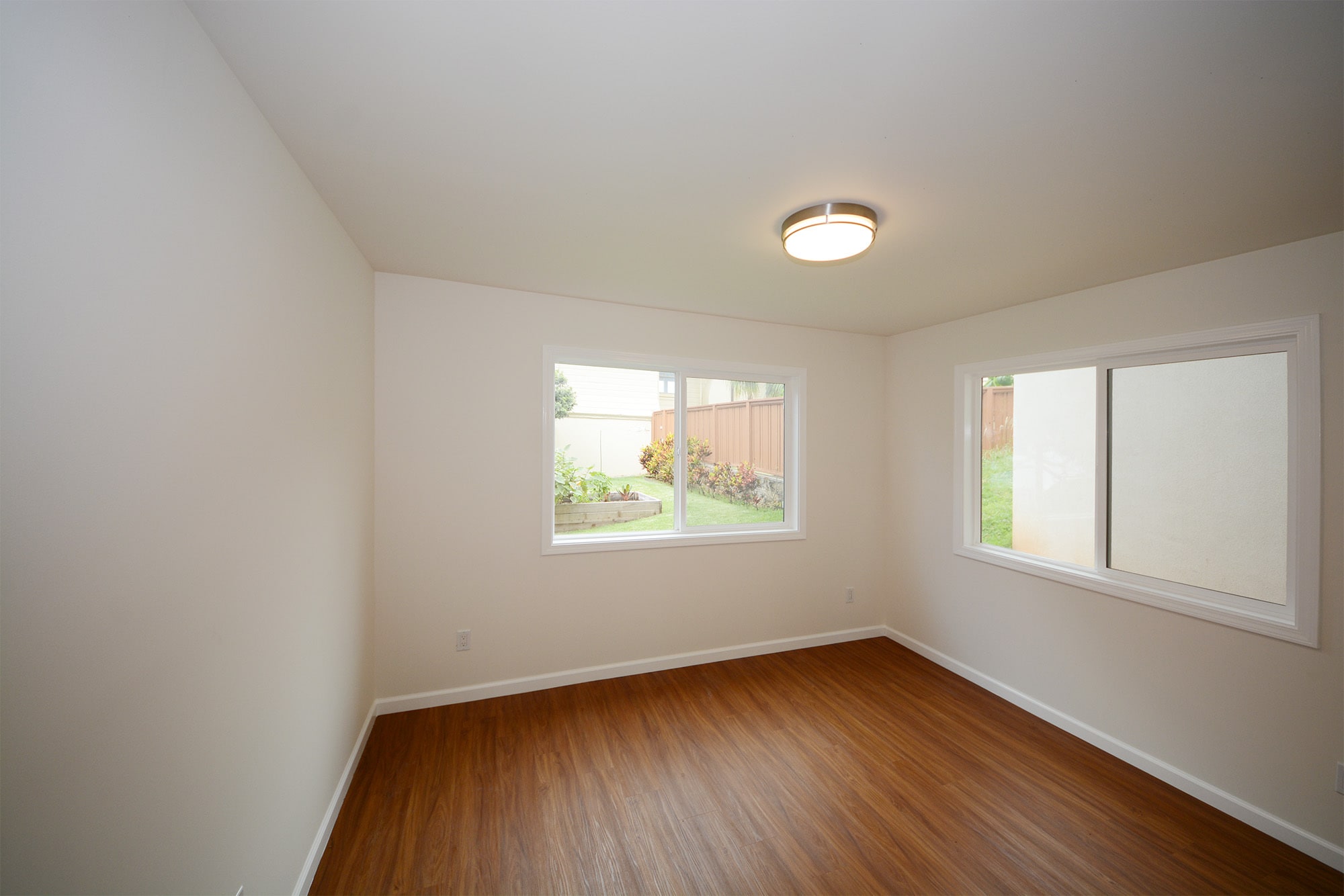 Building Photo - 4494 Sierra Dr