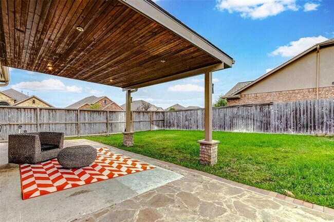 Building Photo - 7314 Saddle Tree Dr