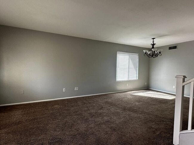 Building Photo - 4BEDROOM/2.5 BATH Lovely San Tan Home!!