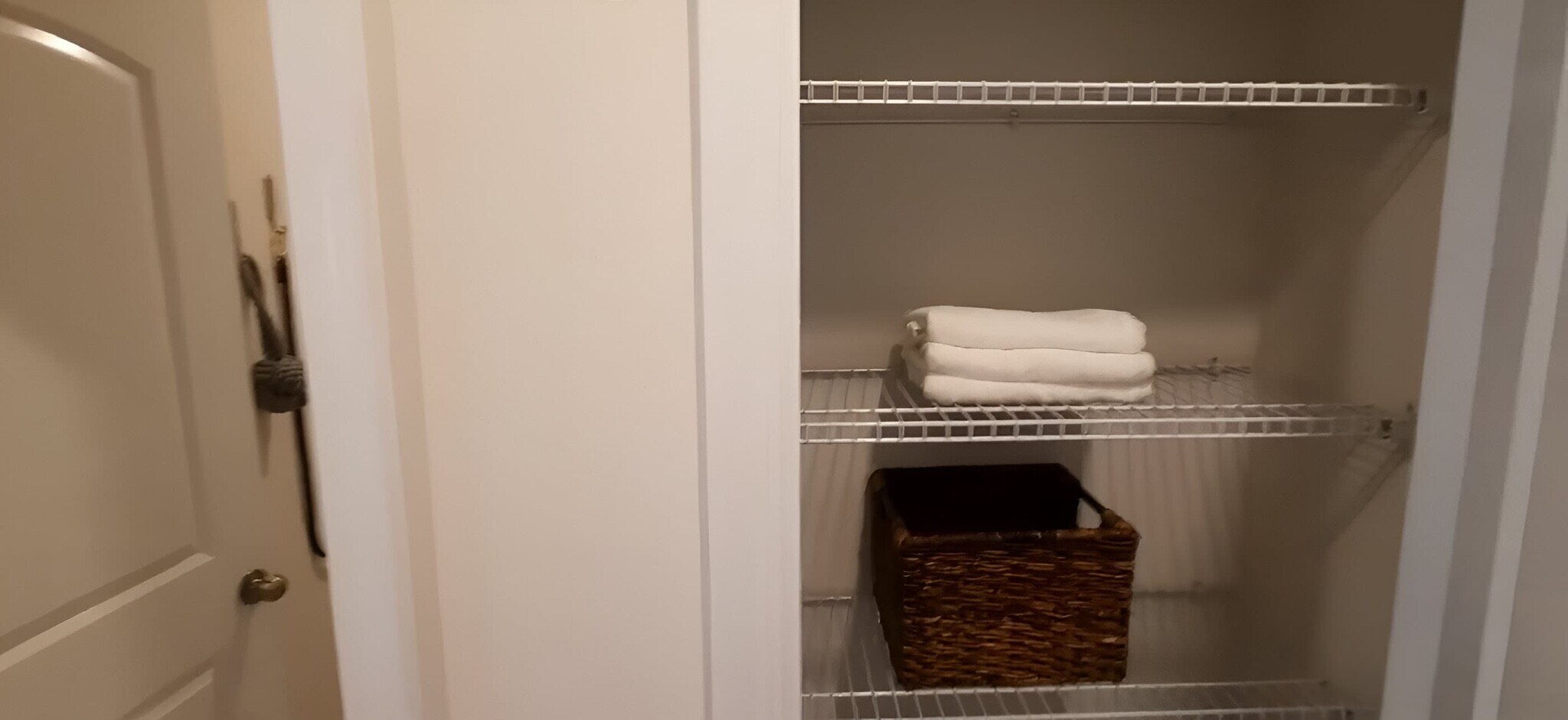 Linen closet - 7718 Nelson Rd