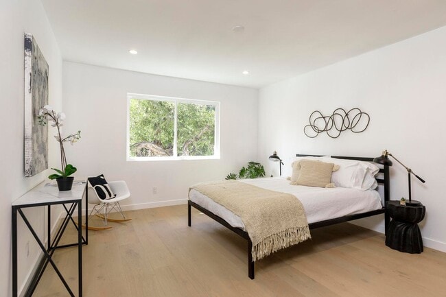 Building Photo - **3900 Paseo De Las Tortugas Torrance** Spacious 4 bedroom 3 bath with beautiful view!