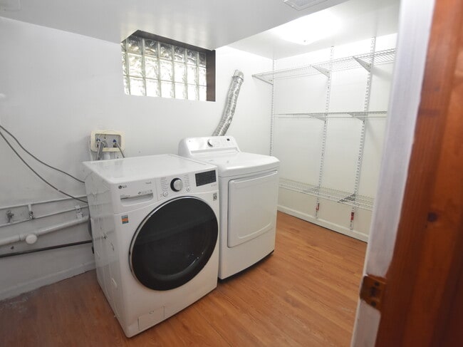 Building Photo - 5153 W 64th Pl